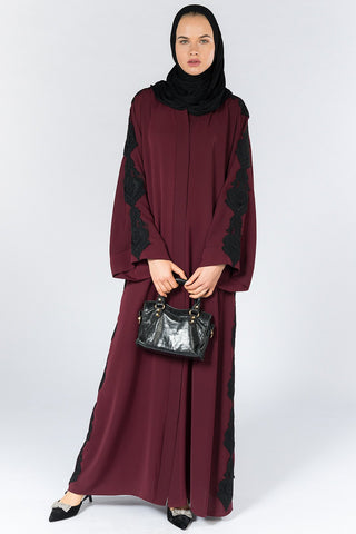 Modest Outfits For Winter Red Closed Abaya with Black Lace Sleeves