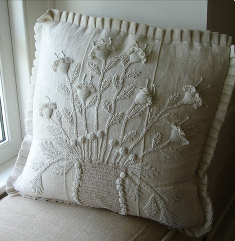 Pandora de Balthazar Custom Designs Pillows