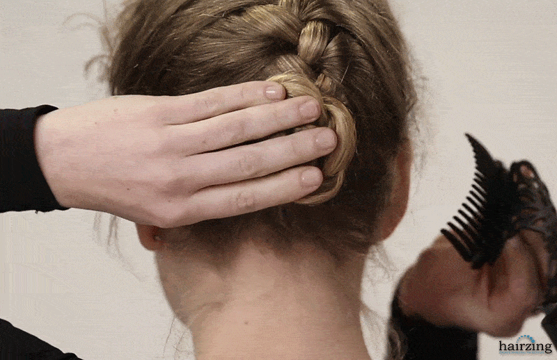 Insert Double Comb into Braided HairStyle