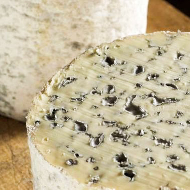 Fourme d'Ambert cheese