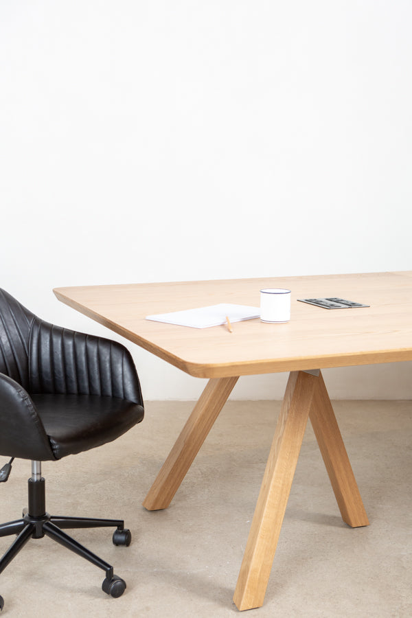 custom conference room table design 