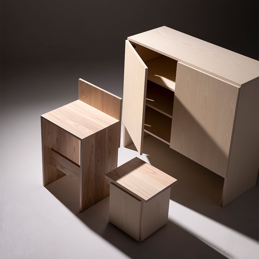 minimalist furniture - stool, side table 和 cabinet