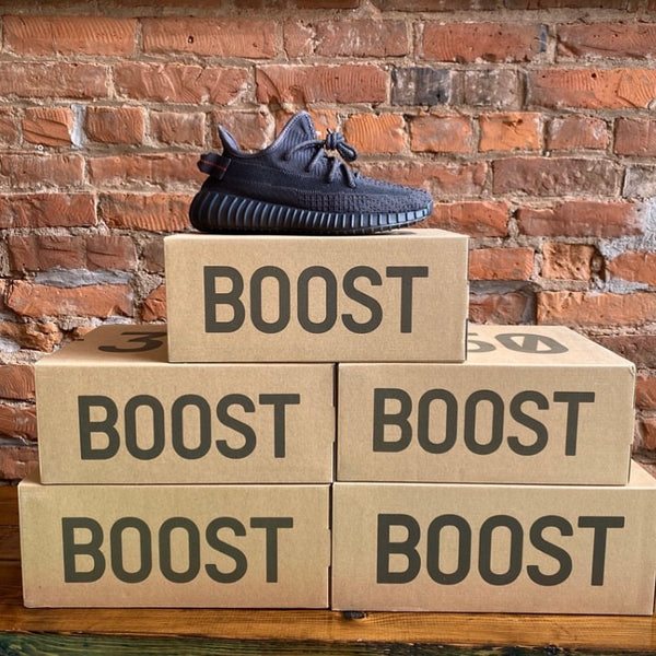 do the yeezy 350 v2 run small