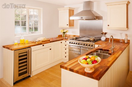 1b Bespoke Kitchen Solid Hardwood Contemporary Traditional Shaker Details Quality Designed & Installed by The Fine Wooden Article Co., Gloucestershire, South West, UK. Kitchen Worktop, sink, double oven round counter wine storage cast iron handles.