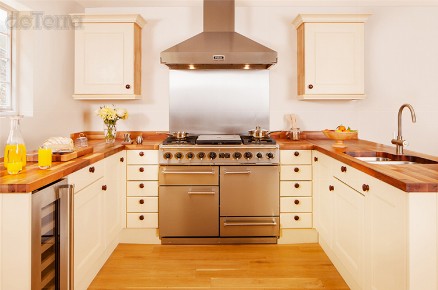 1 Bespoke Kitchen Solid Hardwood Contemporary Traditional Shaker Details Quality Designed & Installed by The Fine Wooden Article Co., Gloucestershire, South West, UK. Kitchen Worktop, sink, double oven round counter wine storage cast iron handles.