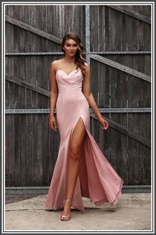 Jadore Dalia Dress in Dusty Pink
