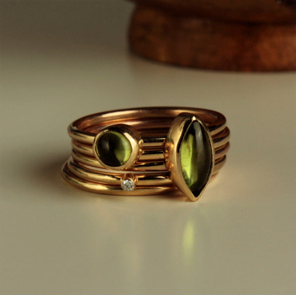 August Peridot Birthstone solid gold stacking rigs