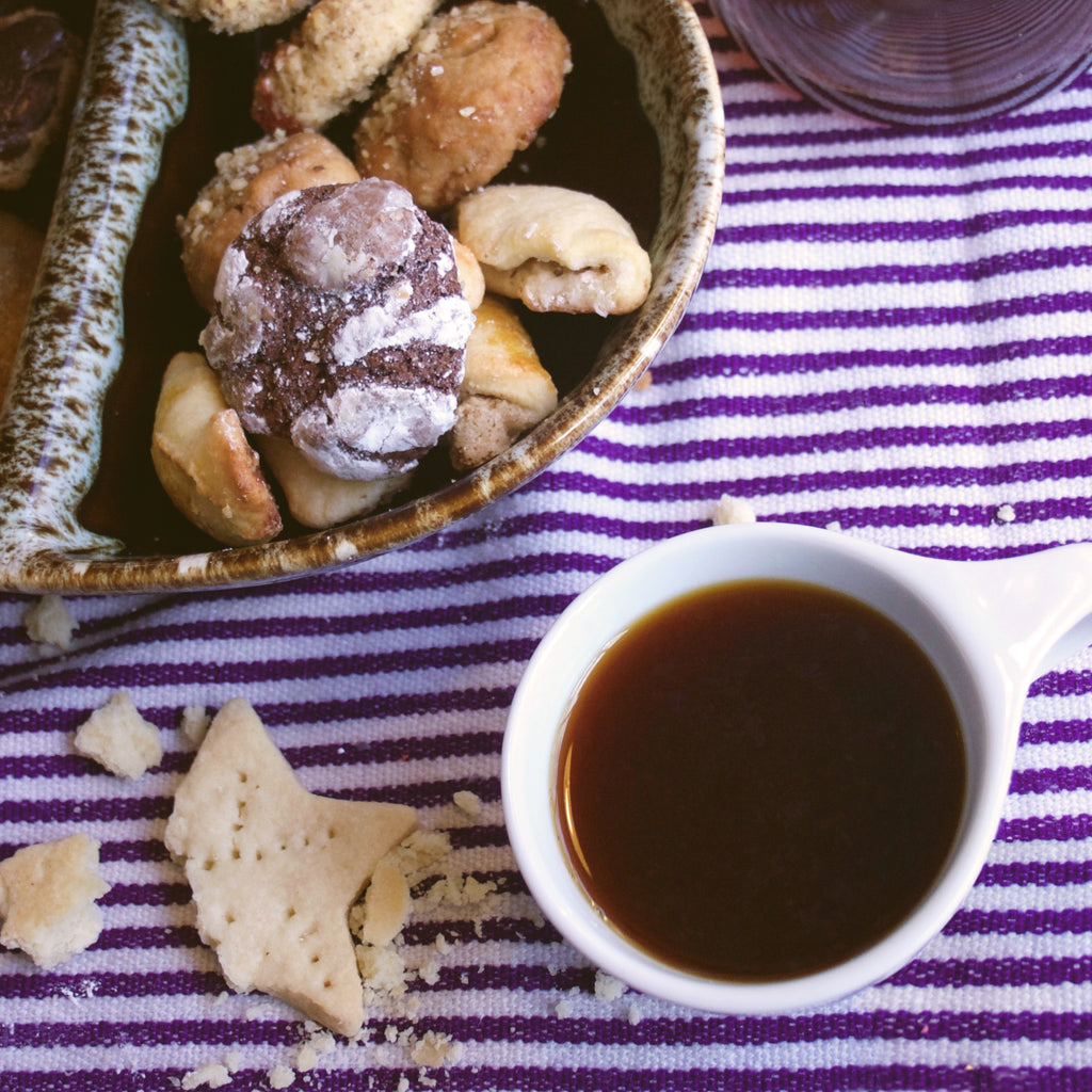 Mexican Maya Vinic with cookie platter