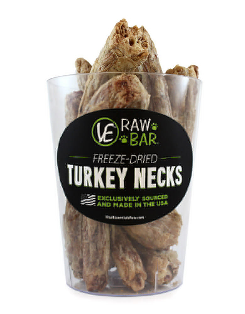 can you feed raw turkey necks to dogs