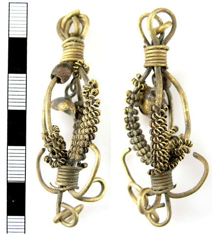 Medieval Wire Ornament, Wikimedia Commons, CCO