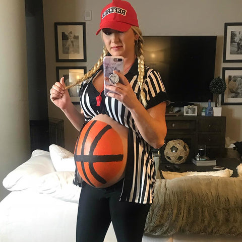 pregnant-halloween-costume-basketball-referee