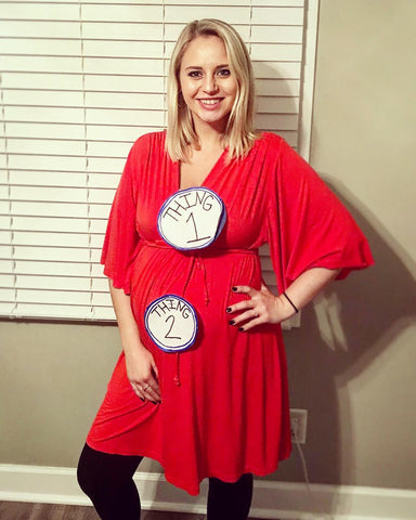 pregnant-halloween-costume-thing1-thing2