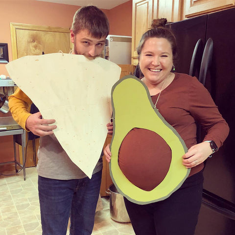 pregnant-halloween-costume-avocado