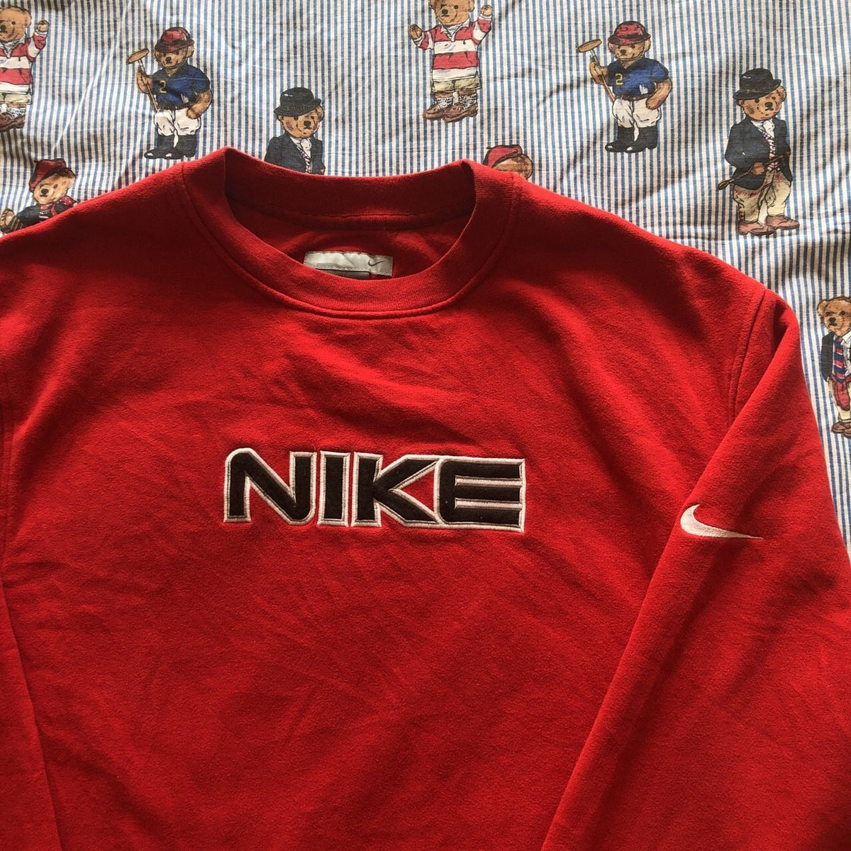 vintage nike red sweatshirt