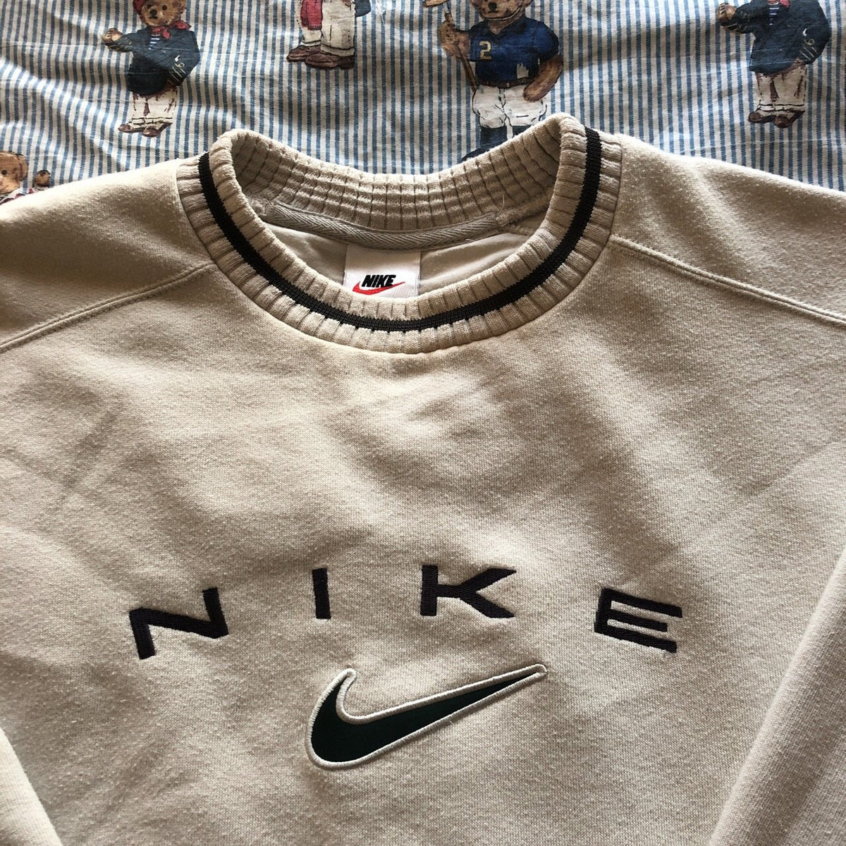 nike sweatshirt beige vintage