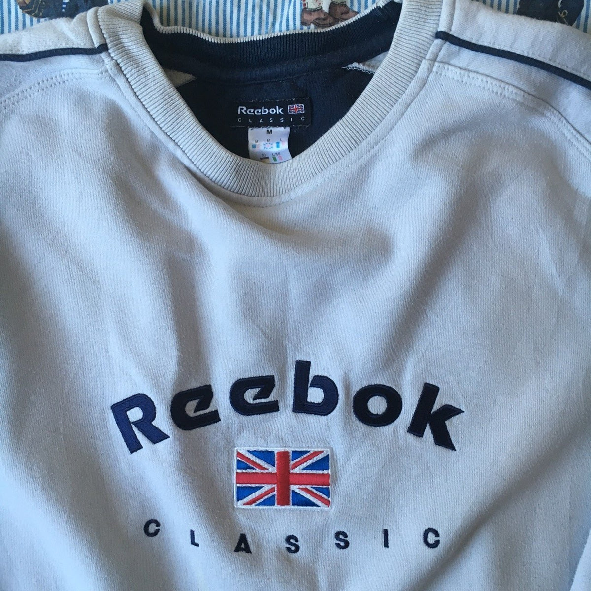 classic reebok sweatshirt