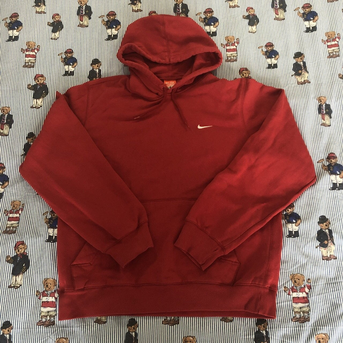 red vintage nike sweatshirt