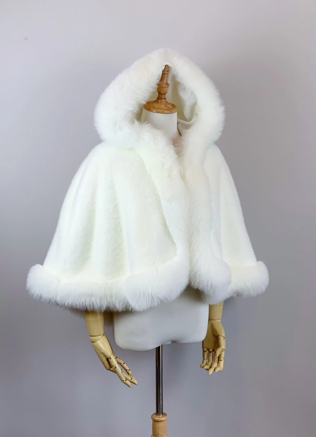 Ivory Fur Cape (Juliet Sissily Designs