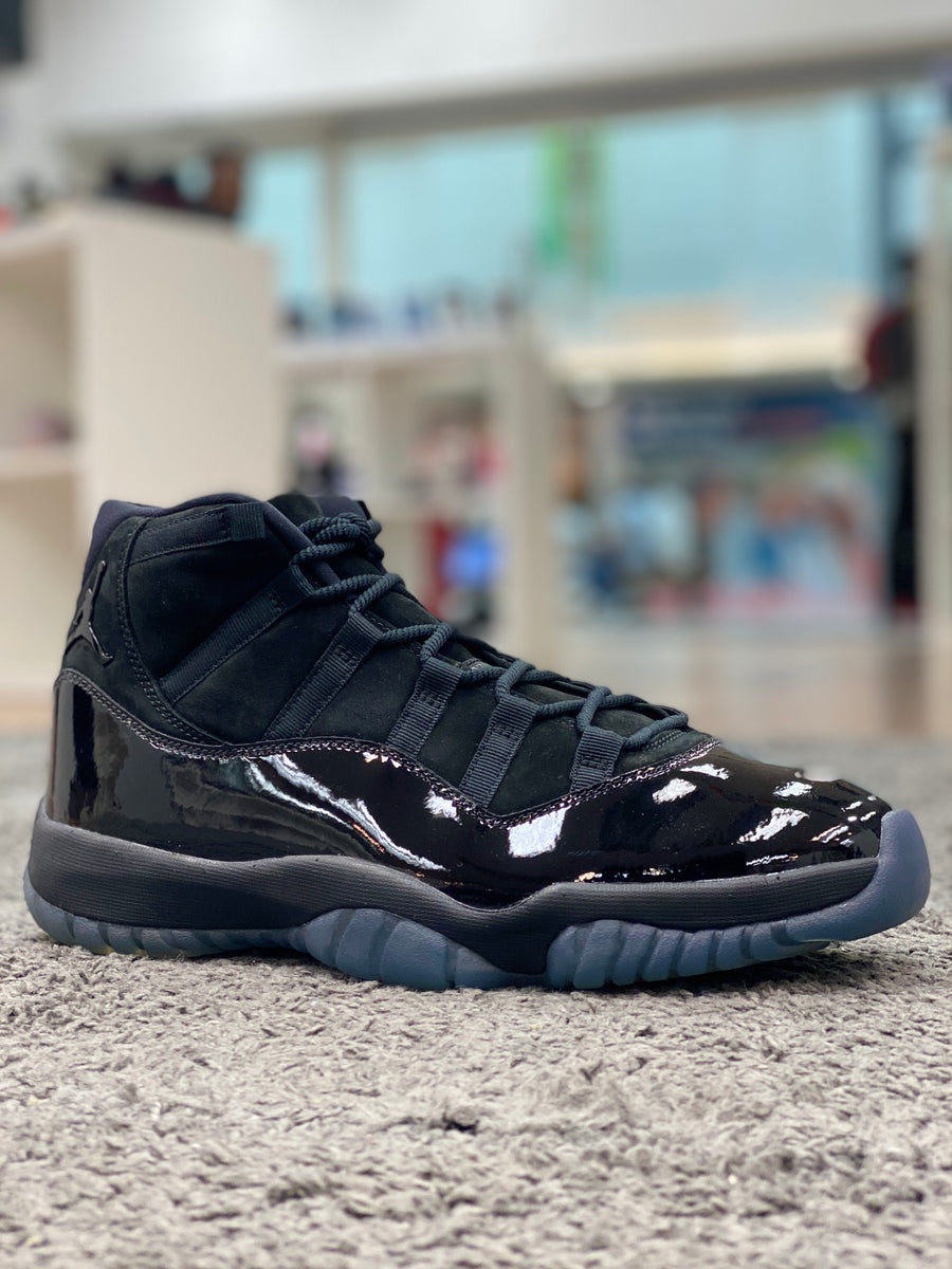 air jordan 11 cap and gown