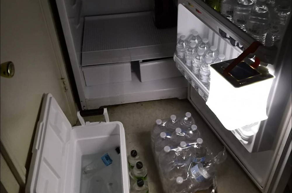 filling bathtub with water during storm