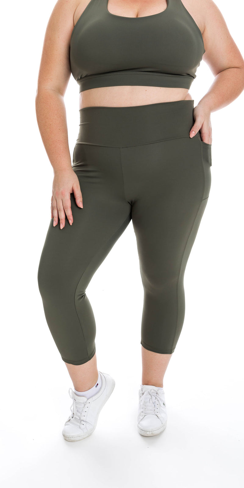 Women's Buttery Soft Activewear Capri Leggings with Pockets (Small