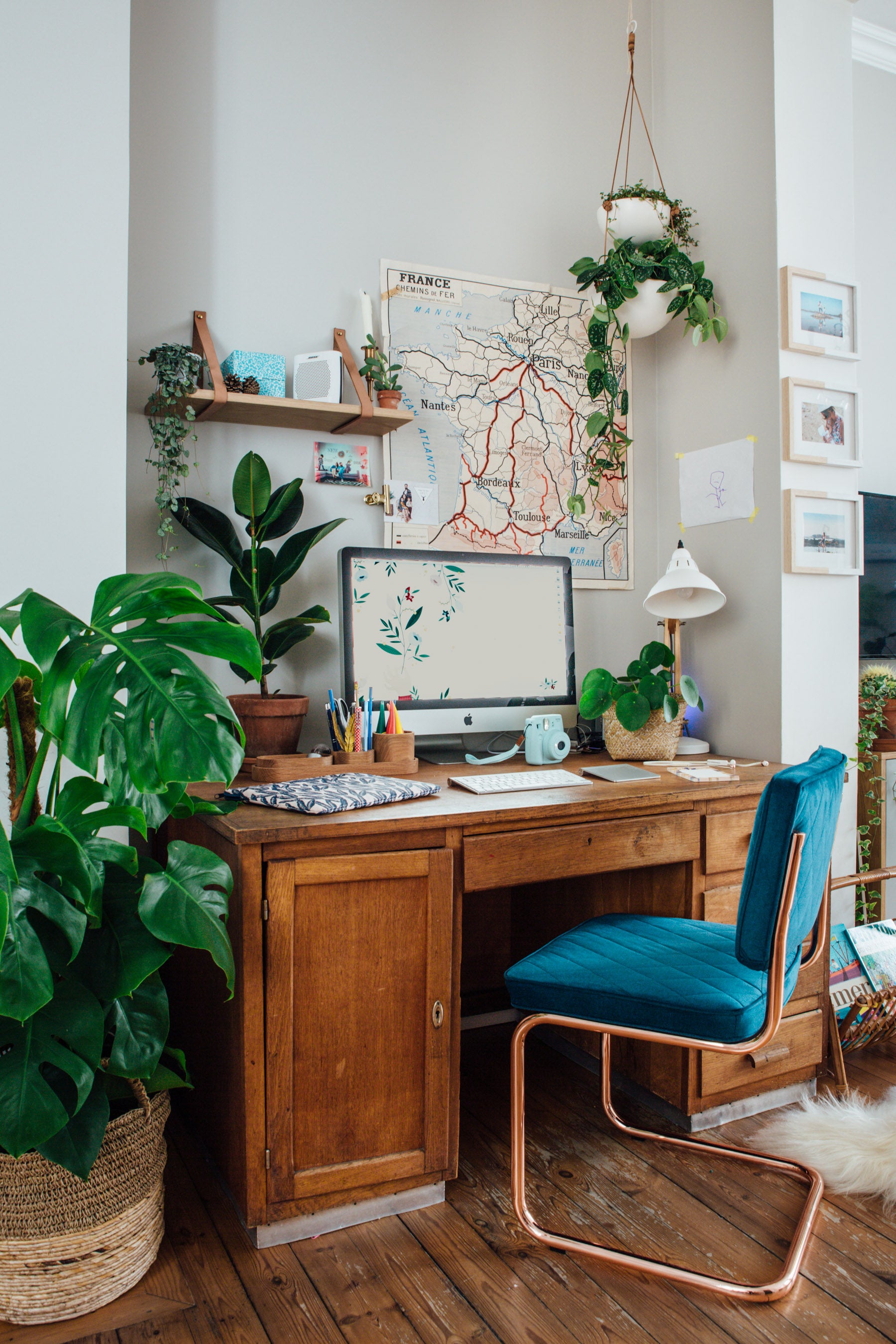 How to Create a Workspace at Home - Design School Sunday