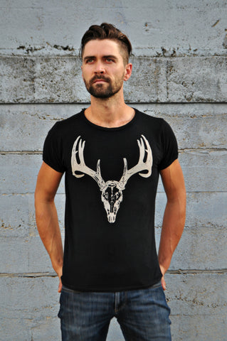 Men's Deer Skull Print Fitted Tee