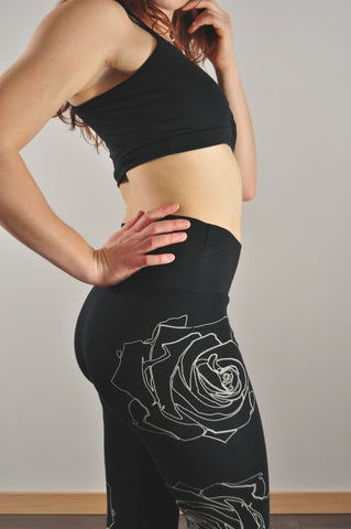 Black Rose Outline Print Jersey Leggings