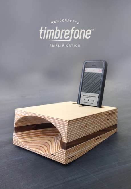 Timbrefrone Banner: Walnut