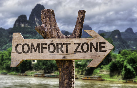 arrow sign saying "comfort zone".