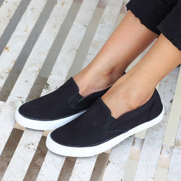 womens slip on casual sneakers