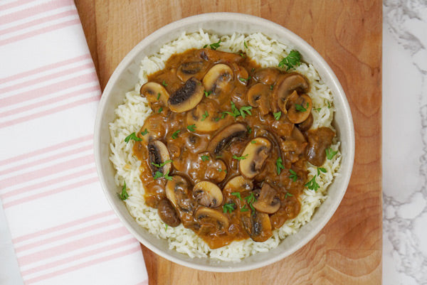 Vegan Mushroom Stroganoff with red Reishi superfood medicinal mushroom dual extract powder for energy calm and stress relief Vegan Paleo Gluten Free keto friendly recipe easy simple delicious