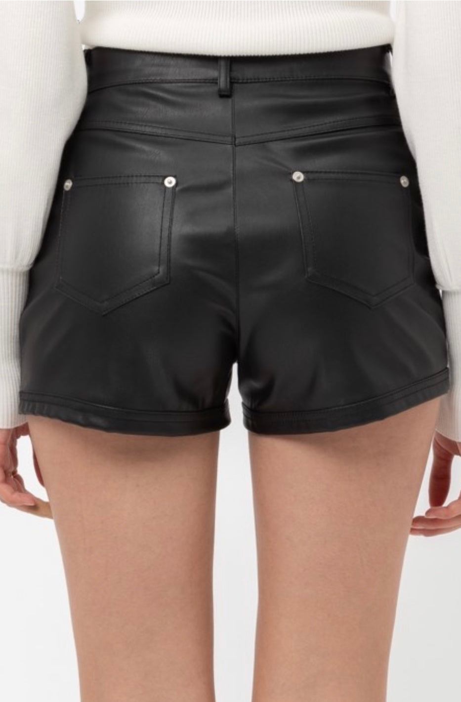 9200086 SHORTS