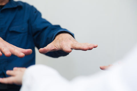 Patients hands showing possible symptoms.