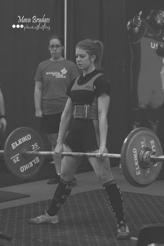 Female Powerlifter Lifting