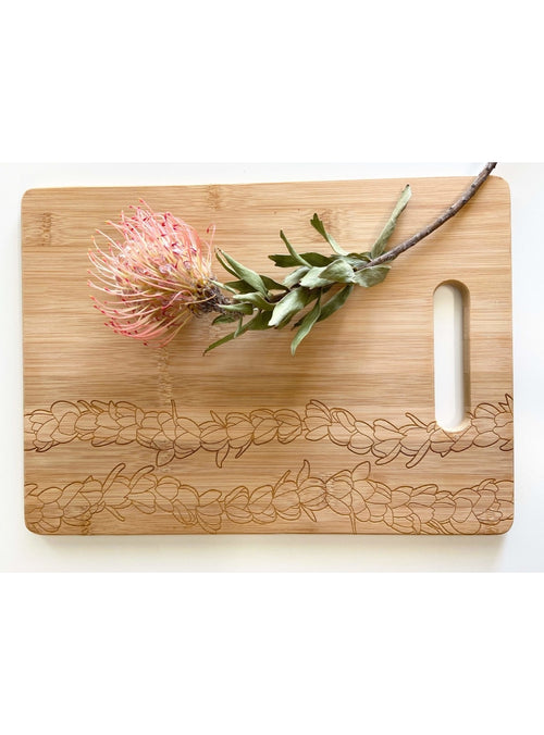 Laha’ole Home Large Pīkake Bamboo Charcuterie Board sungkyulgapa