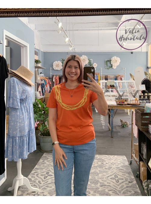 Mahina Made t-shirt Lei Pakalana Women’s Tee in Red Rust sungkyulgapa