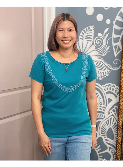Mahina Made t-shirt Lei Pikake Women’s Tee in Kai sungkyulgapa