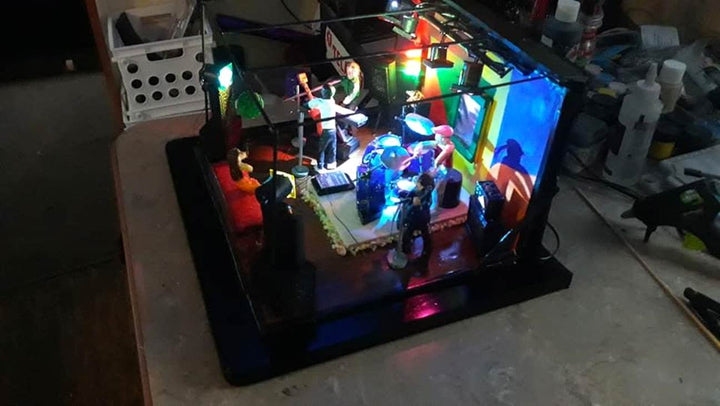 Miniature band dioramas with LEDs