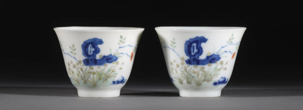 A PAIR OF SMALL FAMILLE VERTE 'MONTH' CUPS/Daoguang six-character marks and of the period