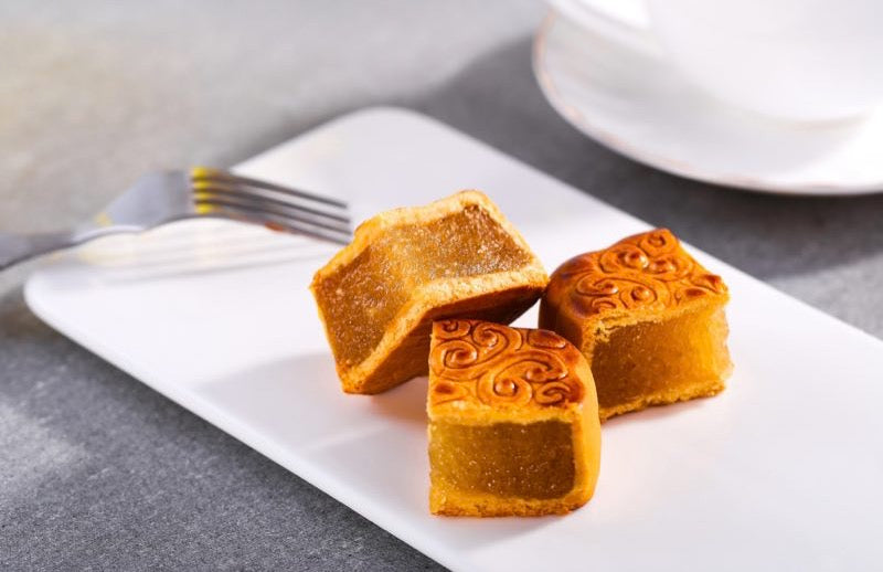 lotus paste mooncake