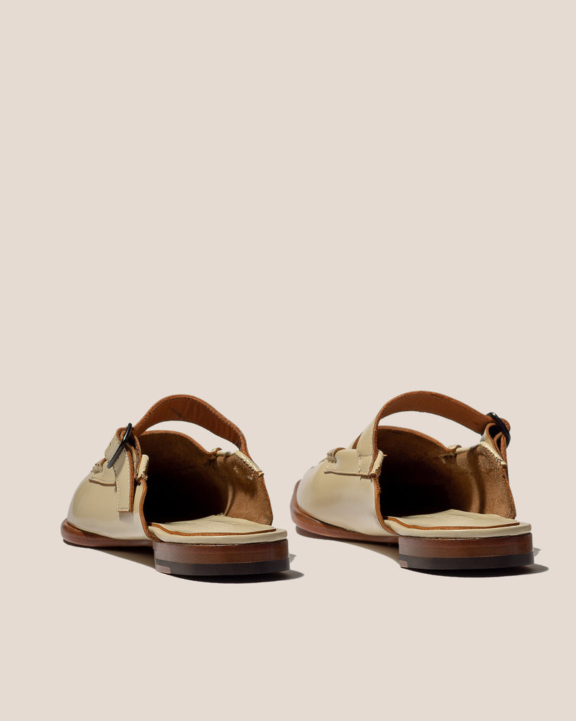 HEREU PUNTA Pointy Mule Loafer ミュールローファー 大阪サイト www