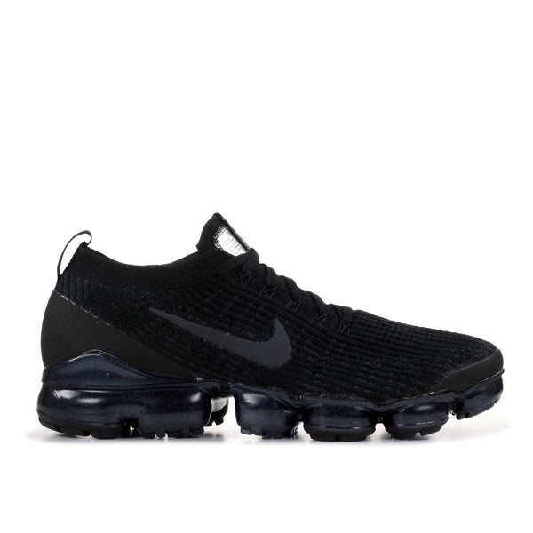 triple black 3. vapormax