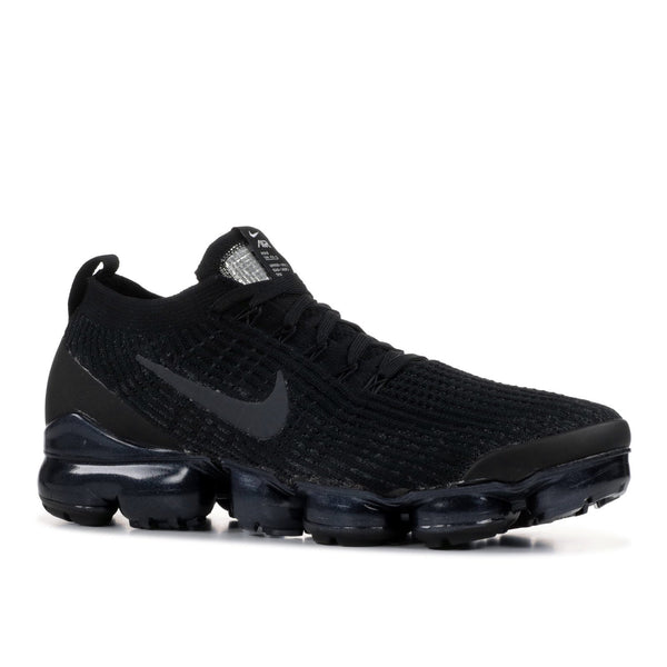 nike air vapormax flyknit 3. triple black