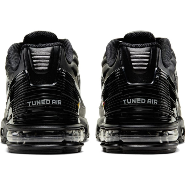 nike air max plus iii black wolf grey & black