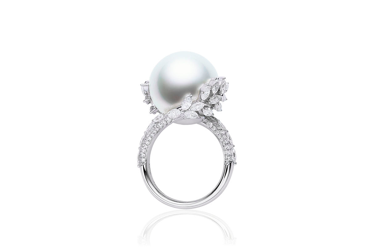 South Sea White pearl ring wrapped with diamonds