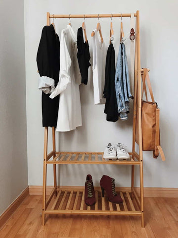How to Pack for a Weekend Getaway | The Minimalist Wardrobe