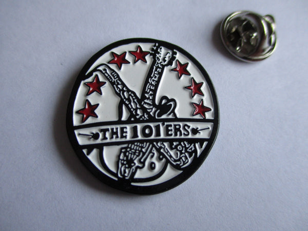 101ers Embossed Punk Metal Badge Joe Strummer The Clash Savage Amusement 0478