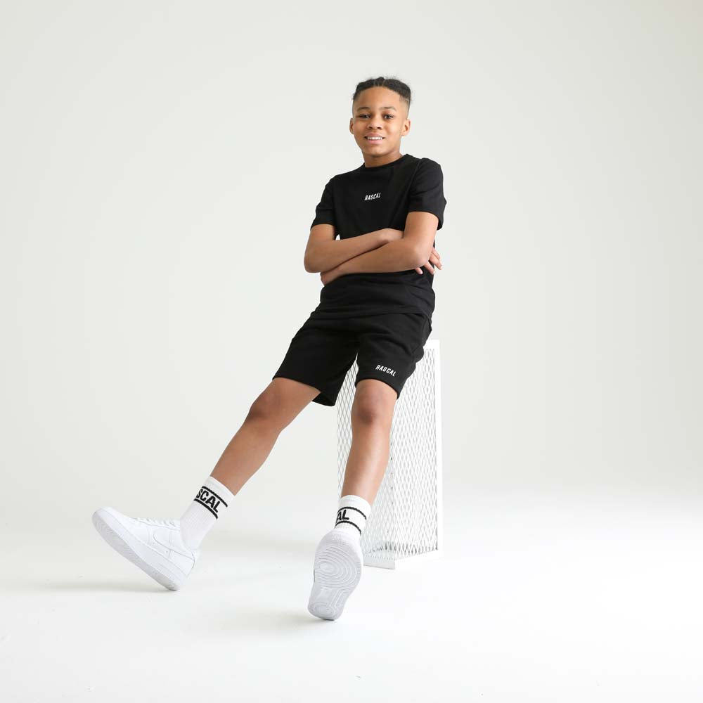 Boys Essential 2.0 Short | Black