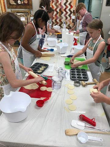 Making Tarts at Chantilly's Kids Cooking Camp 